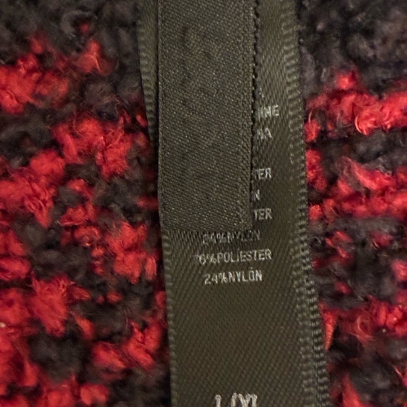 SKIMS Red and Black Plaid Women's Robe - Picture 9 of 9